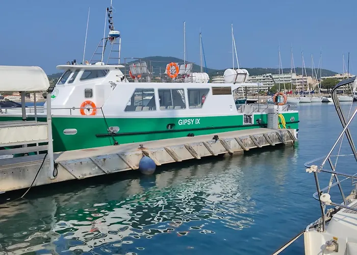 Avec Terrasse Et Vue Exceptionnelle アパート サント・マキシム